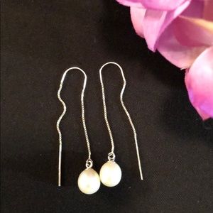Pearl drop earrings